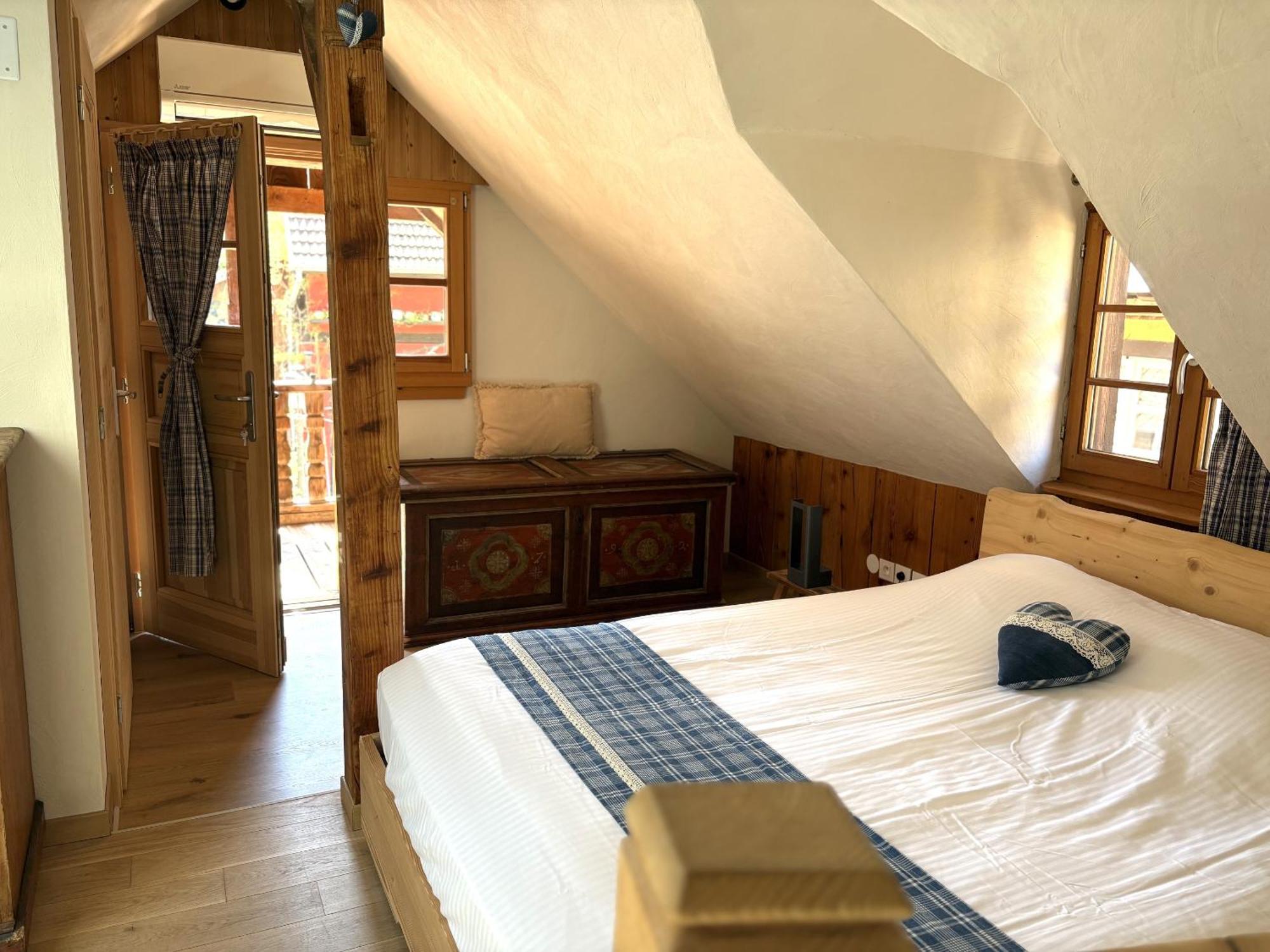 Le Gambrinus Chambres D'Hotes Et Restaurant Beblenheim Zimmer foto